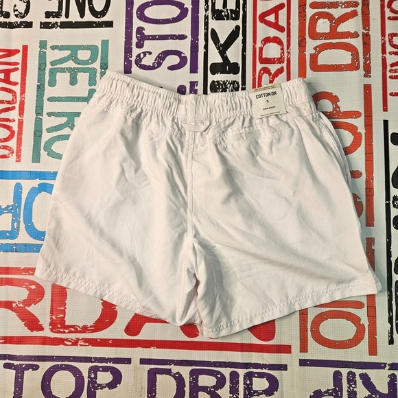 Cotton on white shorts Sz various - Picture 2 of 8